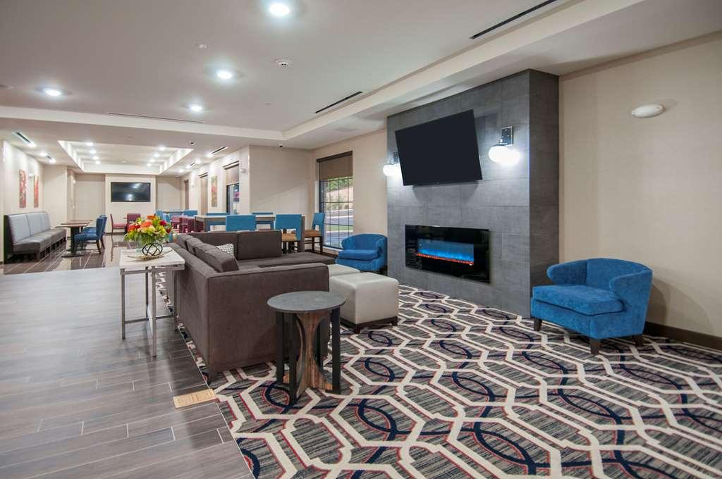 Comfort Inn & Suites Downtown Near University Tuscaloosa Interior photo